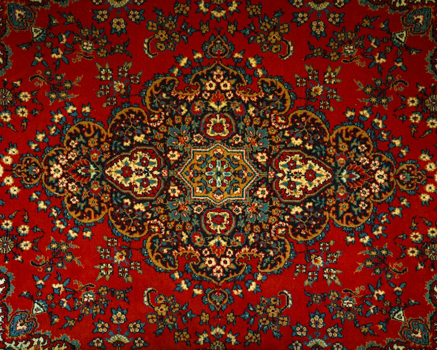 Ковёр с плотным ворсом и узором